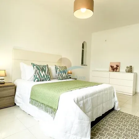 Villa Ricardo By Sunny Deluxe *