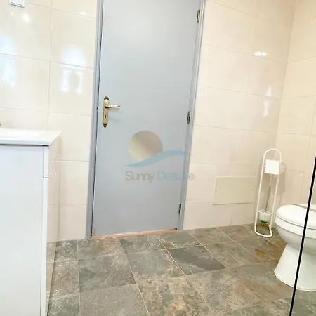 Ricardo By Sunny Deluxe