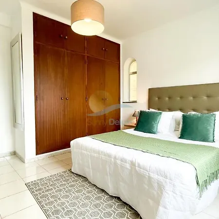 Ricardo By Sunny Deluxe * Albufeira