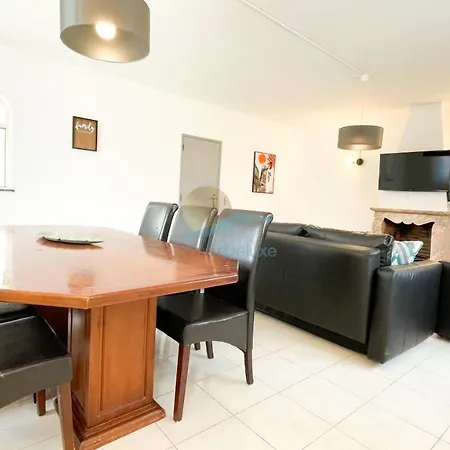 Villa Ricardo By Sunny Deluxe *