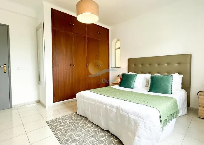 Ricardo By Sunny Deluxe * Албуфейра