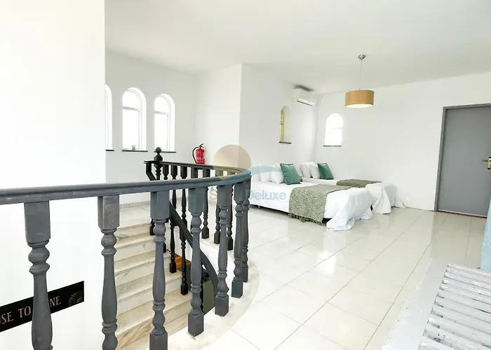 Ricardo By Sunny Deluxe 阿尔布费拉