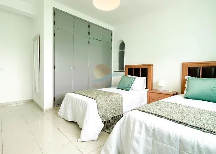 Ricardo By Sunny Deluxe