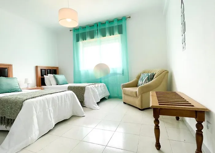 Ricardo By Sunny Deluxe